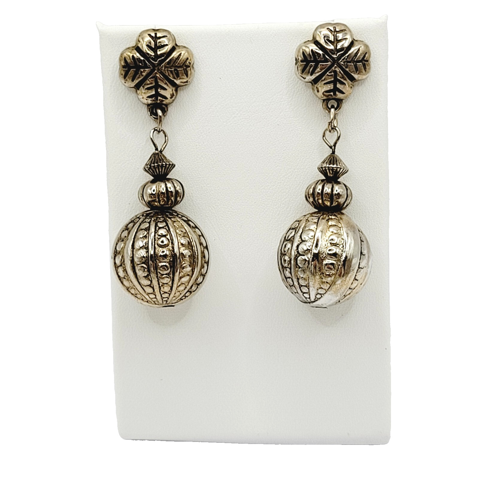Four Leaf Clover Ornament Ball Drop Dangle Silver Tone Vintage Pierced Earrings