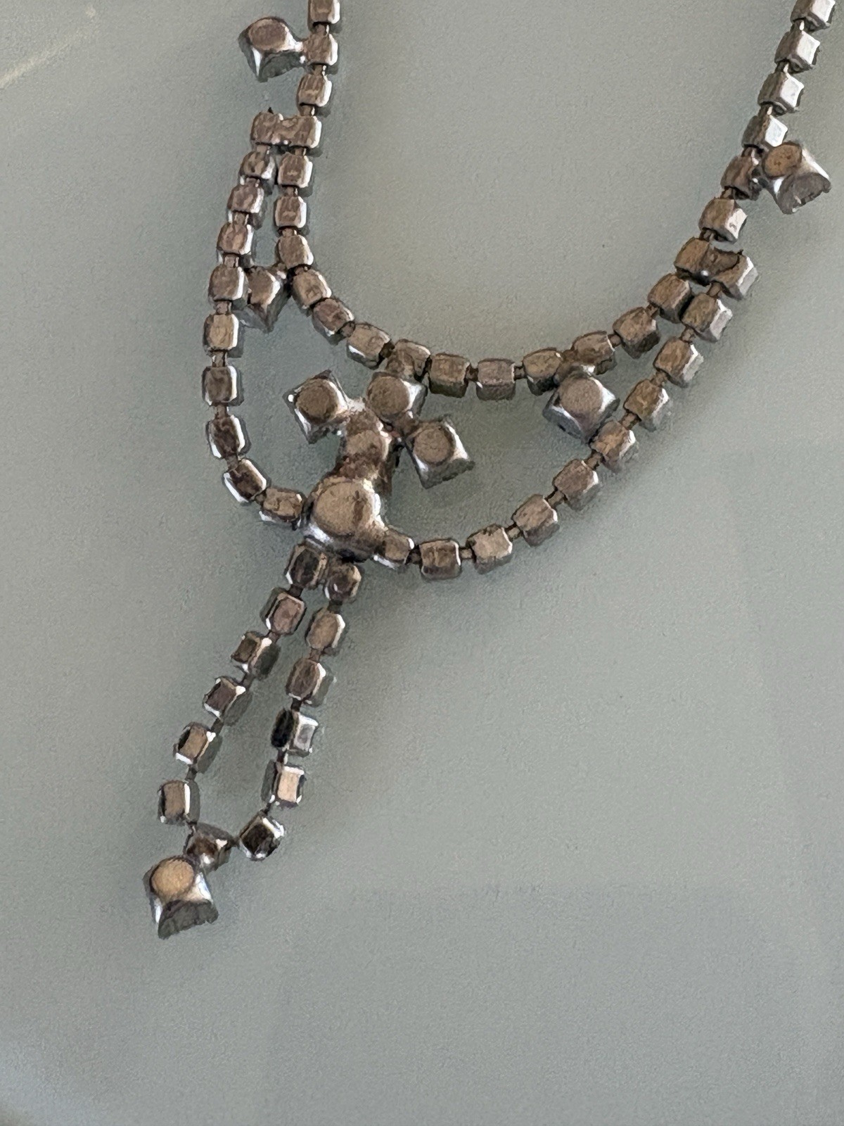 Vintage ArtDeco Necklace Clear / Gray Rhinestone Rhodium Plate Prong Princess