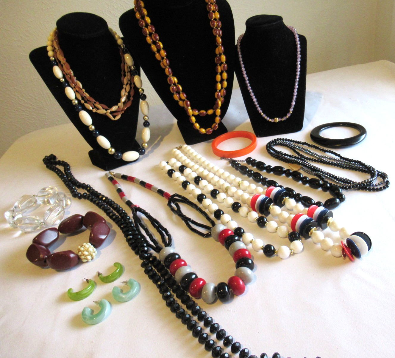 Vintage & Modern Retro Lucite Acrylic Jewelry Lot 17 pcs