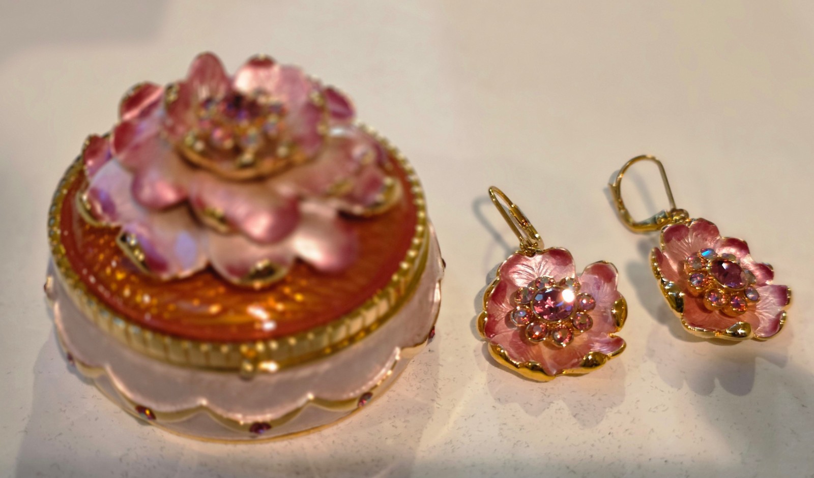 joan rivers jeweled secrets keepsake box Floral Fantasy brooch earrings pin