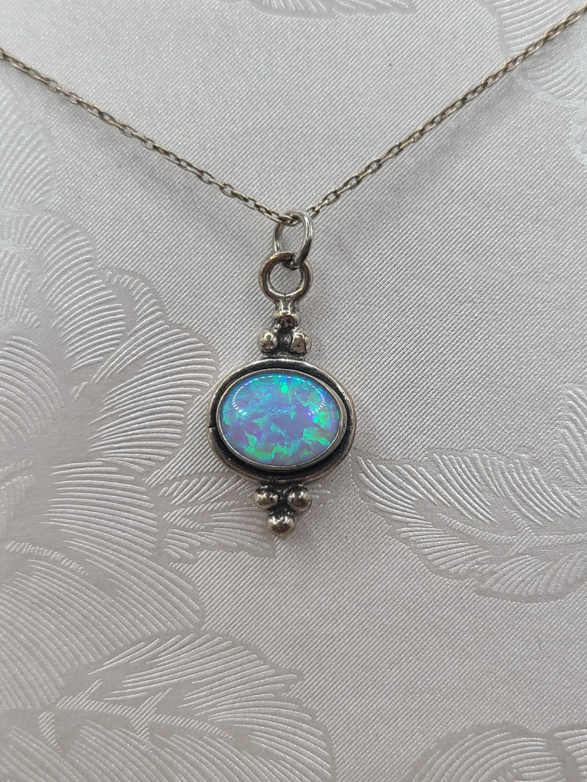 Vintage Sterling Silver 925 Italy Blue Fire Opal Charm Pendant 19″ Necklace