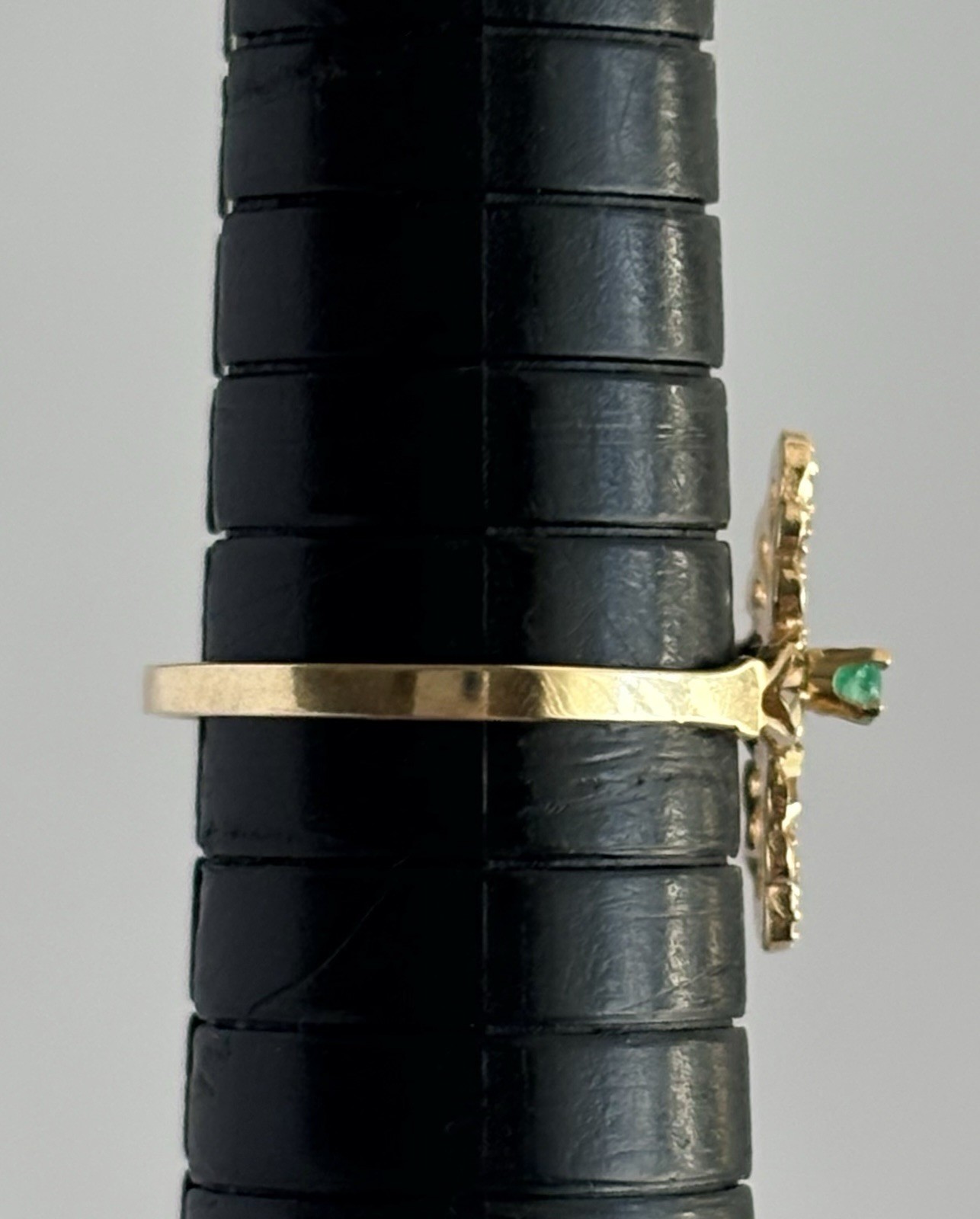 VINTAGE 10K YELLOW GOLD FILIGREE RING WITH GREEN GEMSTONE LADIES SIZE 6.75 VG