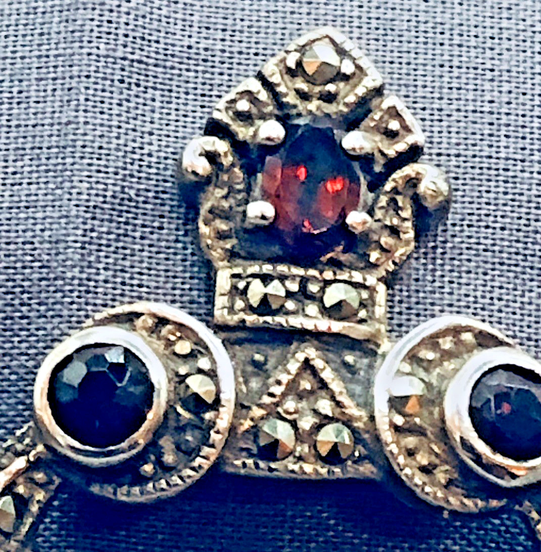 Vtg. Sterling Silver Brooch w. Red Stones & Marcasites 2 12 In. 13 Gr.