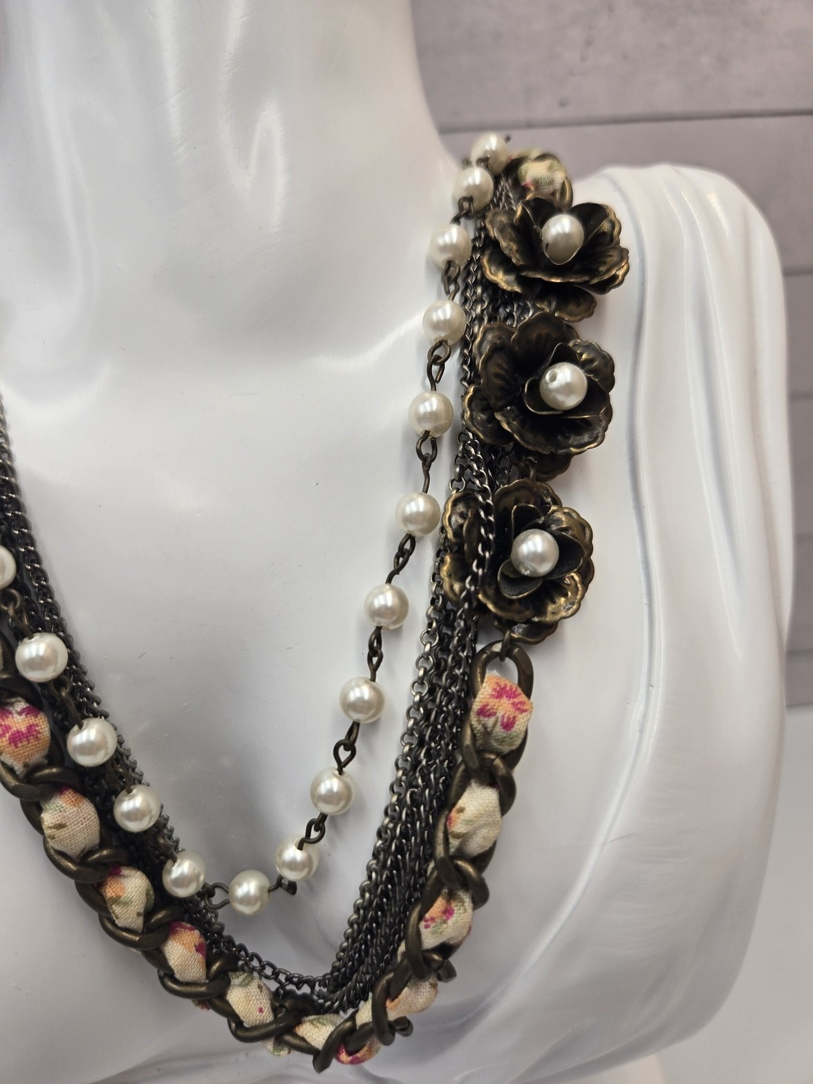 Multi-Strand vtg Bronze color Floral Fabric Pearl Chain Statement Necklace Boho
