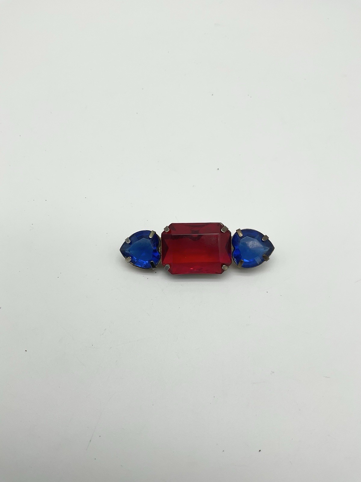 Vintage 1980s Deco red and blue faceted glass Brooch Pin!!Y1