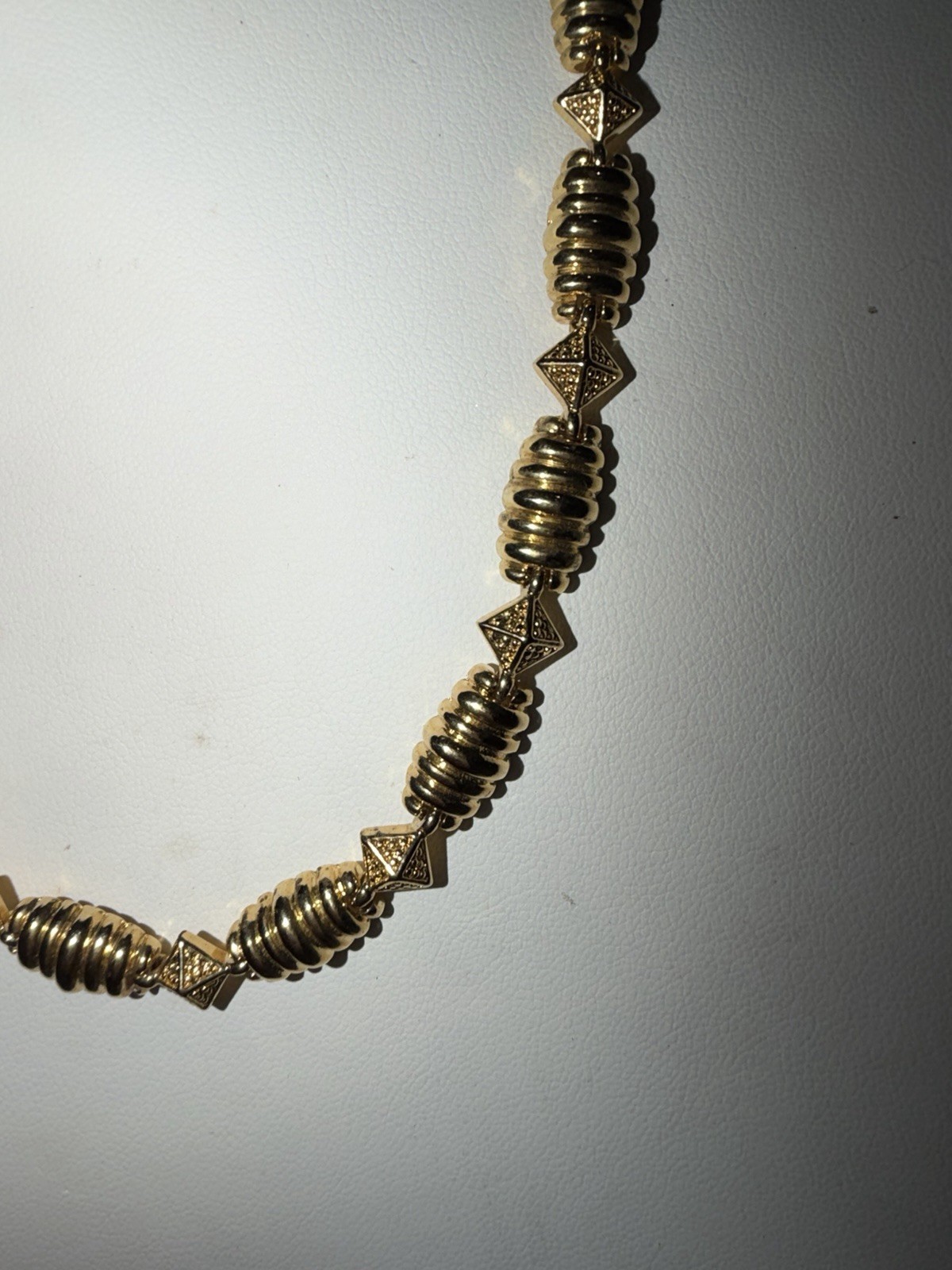 Vintage Style Gold Tone Necklace Link Choker Geometric Chain Ribbed 18”