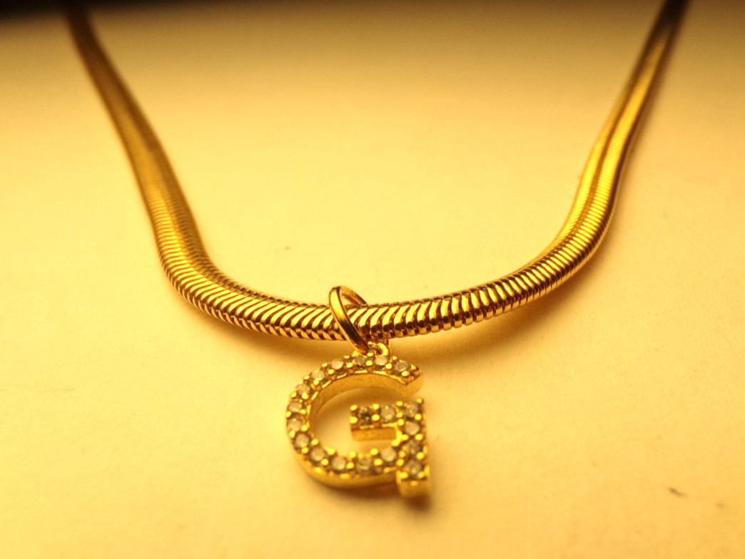VTG 14K YELLOW GOLD PLATE DAINTY LETTER INITIAL MONOGRAM G PENDANT NECKLACE 19″