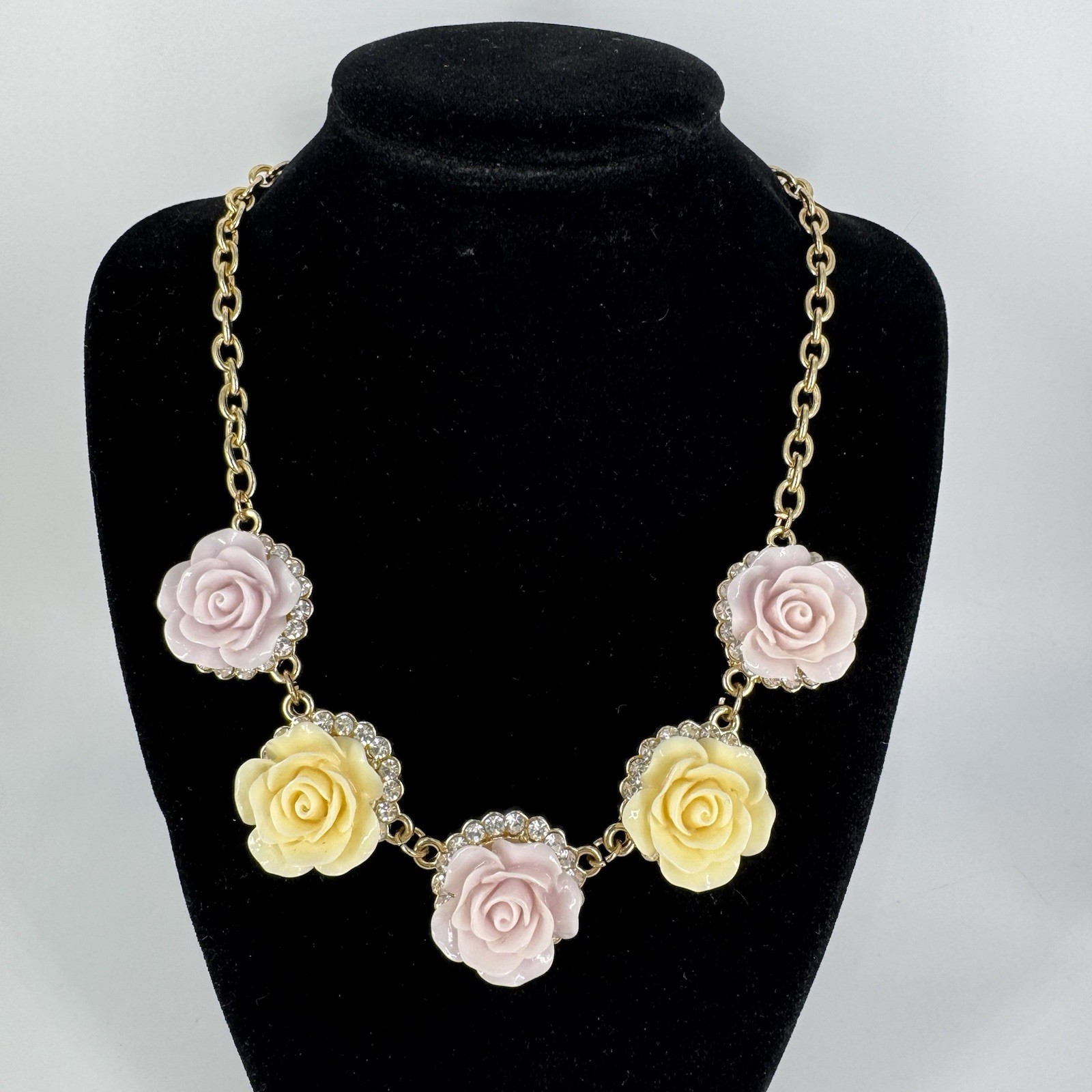 Charming Charlie 3 Pc Floral Rose Necklace Bracelet Set Pink Cream Rhinestone