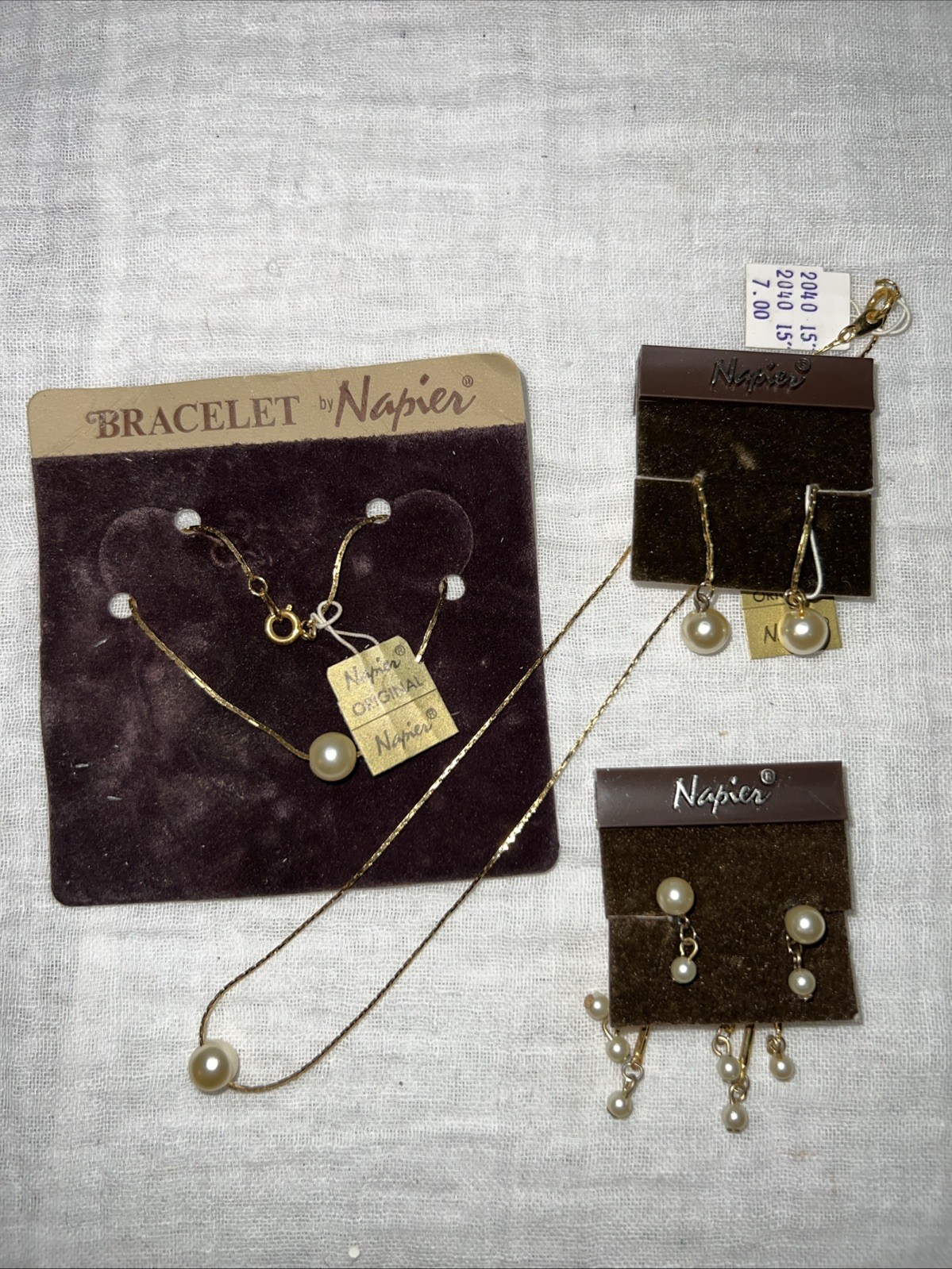 VTG NOS Napier Faux Pearl Jewelry Set Necklace Bracelet Pierced Earrings NWT