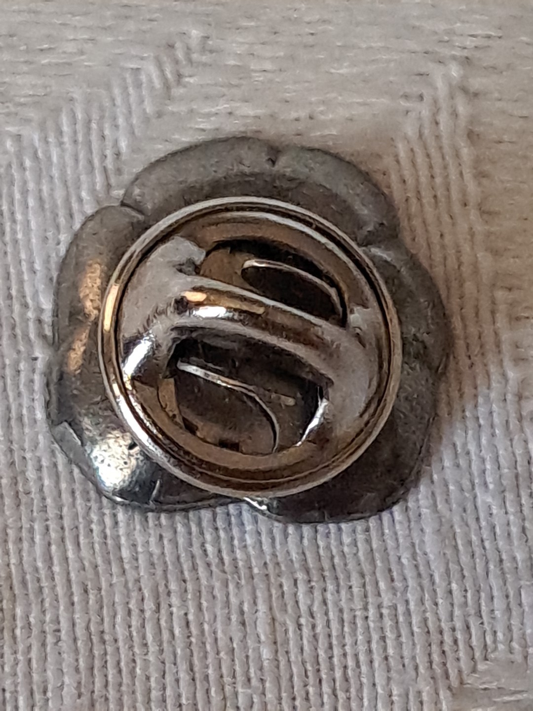 Vintage Designer “(C) MVB” 1984 Signed Pewter Pansy Pin
