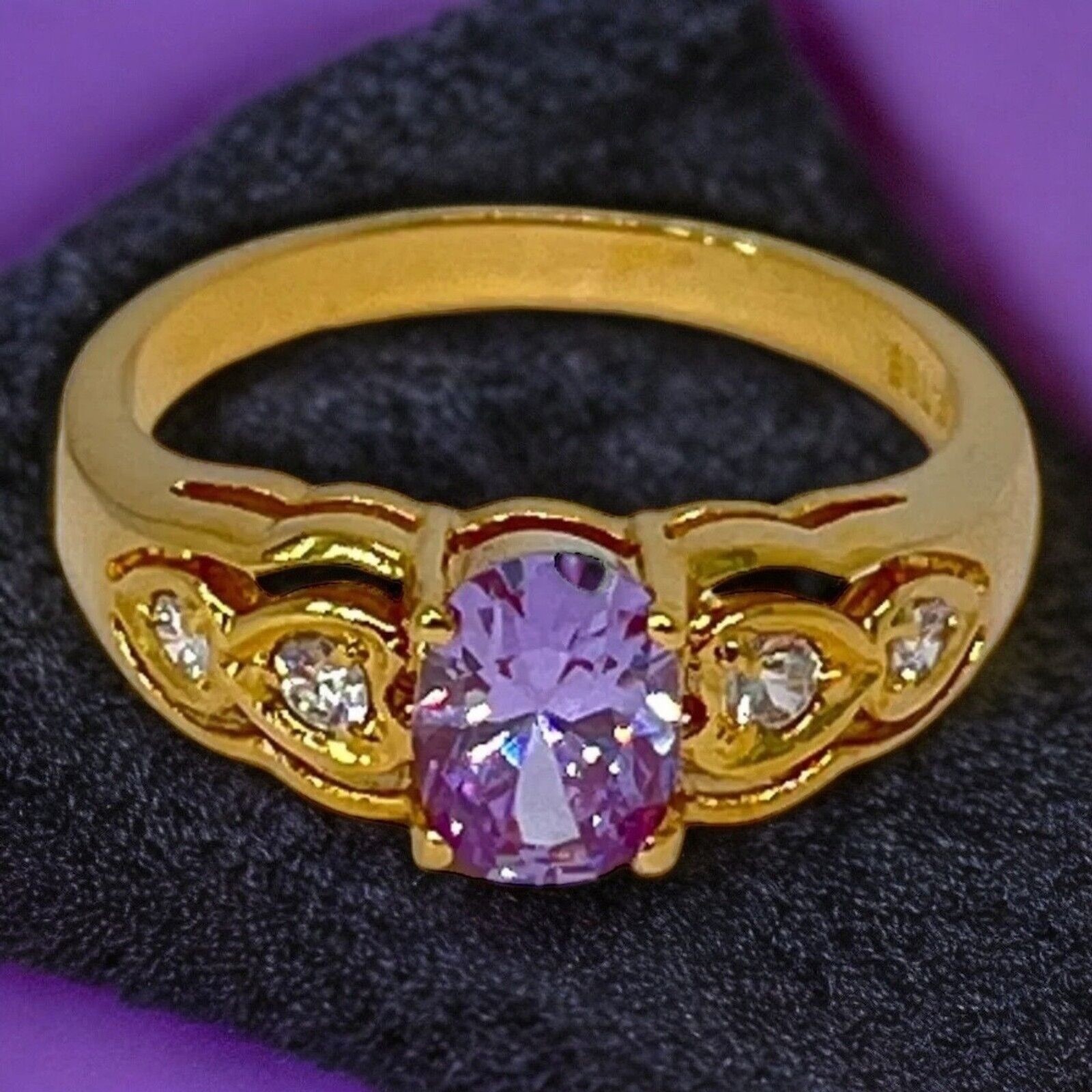 Vintage 1980s Ring Size 4 Lavender CZ Prong Set Gold Plated Band – 14J