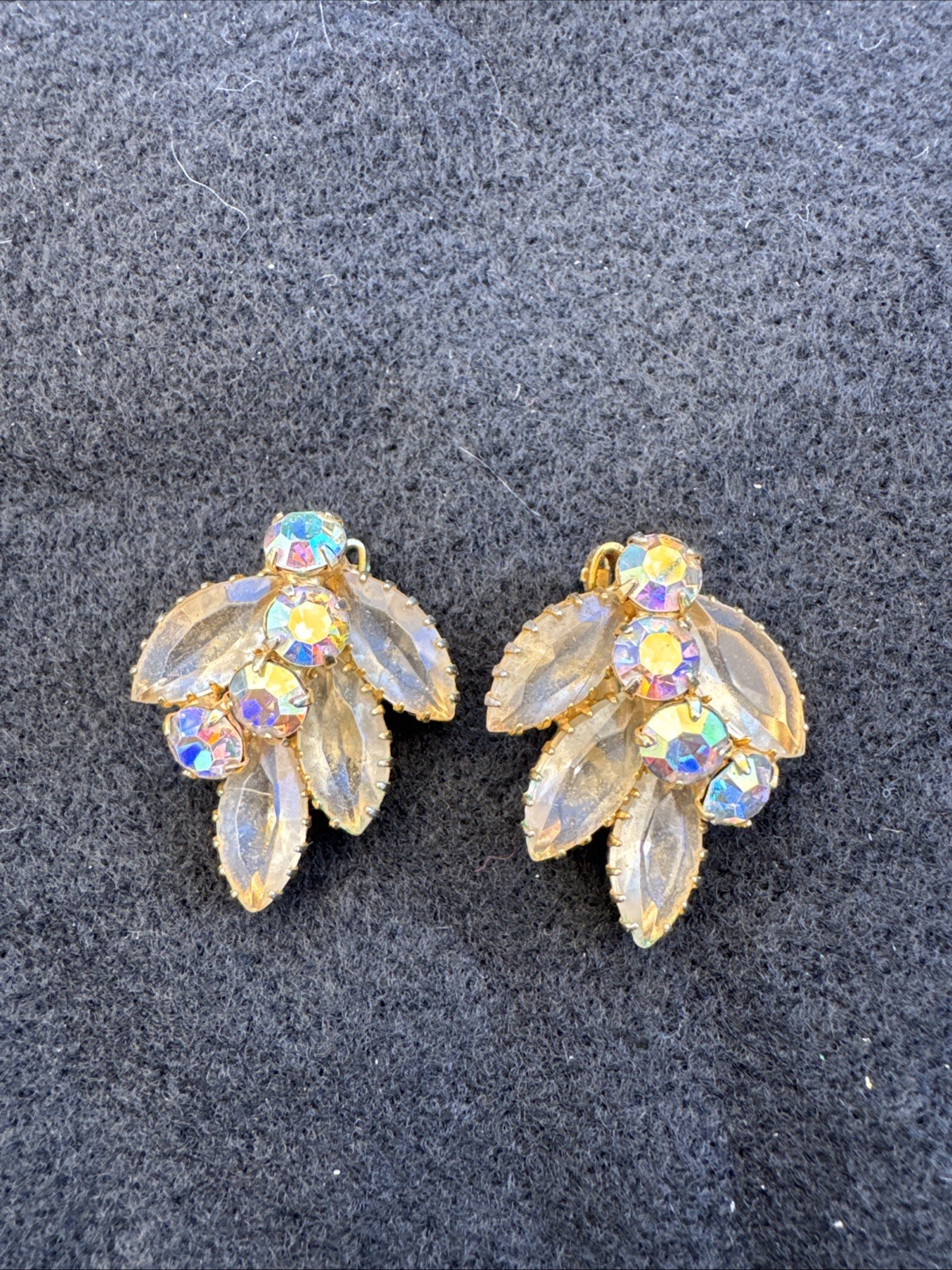 Vtg Set Of Julianna Aurora Borealis Crystals Pin Brooch & Clip On Earrings