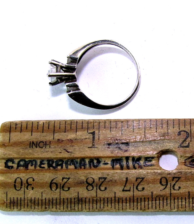 Solitaire w/ Accents Ring Cubic Zirconia Vintage Sterling Silver Size 7 Band
