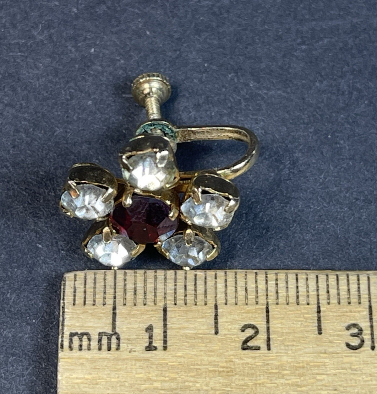 VTG Red & Clear Rhinestone Starburst Brooch Necklace & Earrings Set Gold Tone