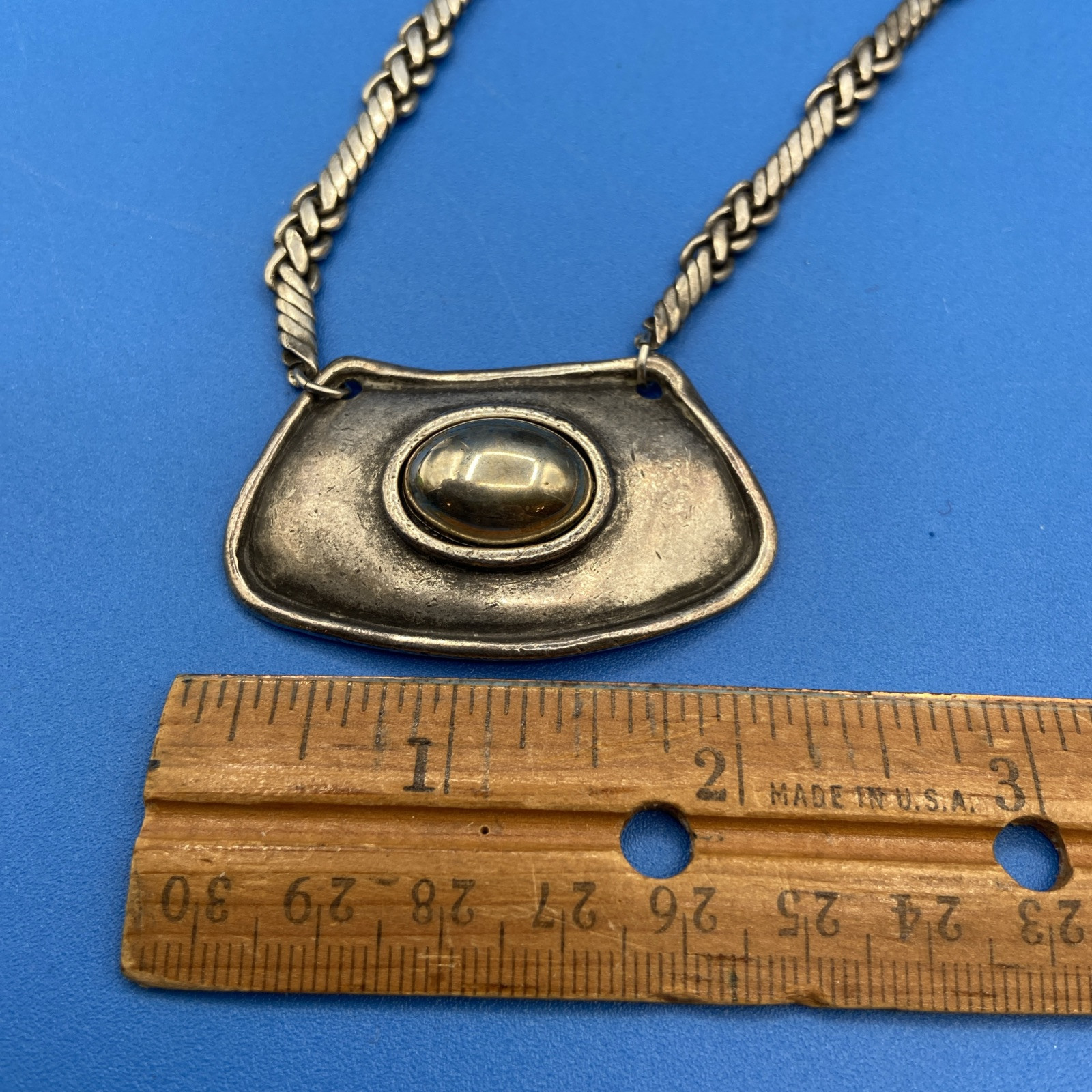 Vintage NECKLACE Modernist silvertone Brutilist lge pendant unusual chain 20″