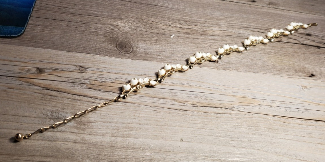 Kramer 1950’s White Milk Glass Cabochon & Rhinestone Choker Necklace