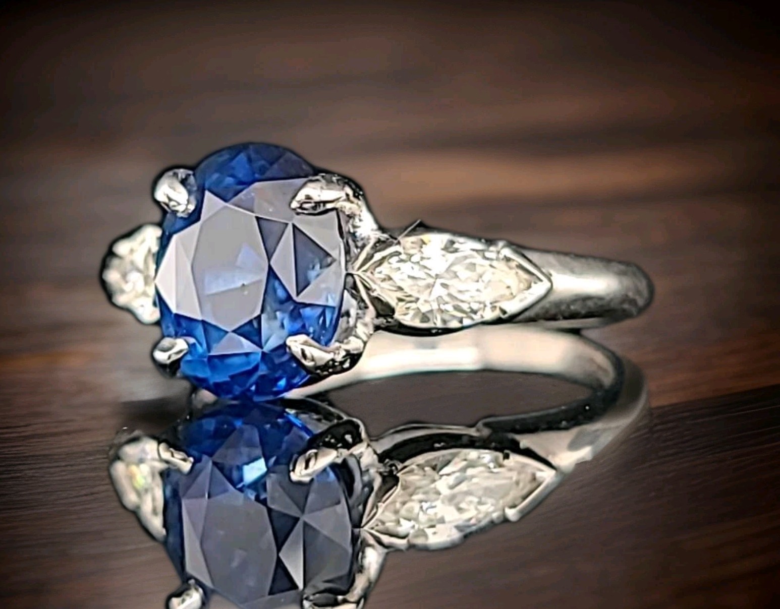Vintage Platinum Engagement Ring 3.76ct.Natural Untreated oval blue sapphire GIA