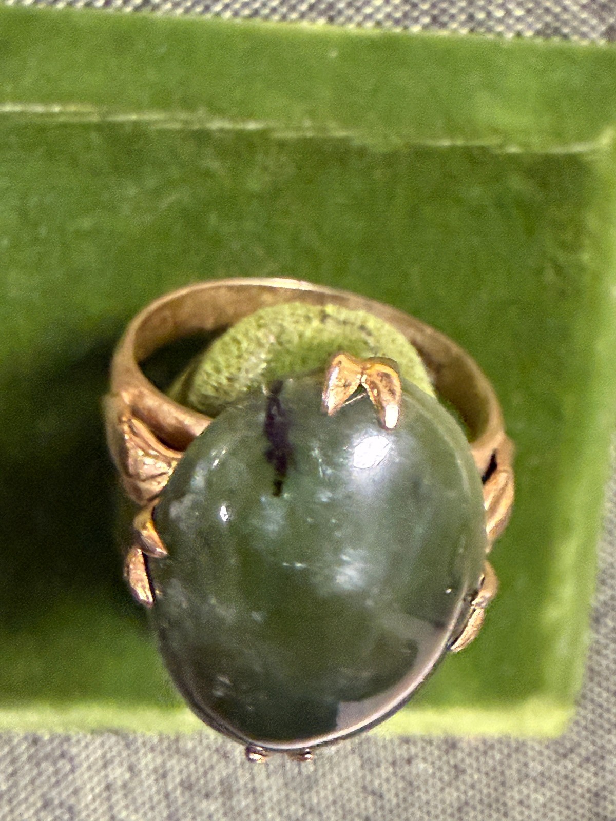 Vintage SOLID 14KT Gold Stamped Jade Ring Size 7.5 4.53g New Old Stock!