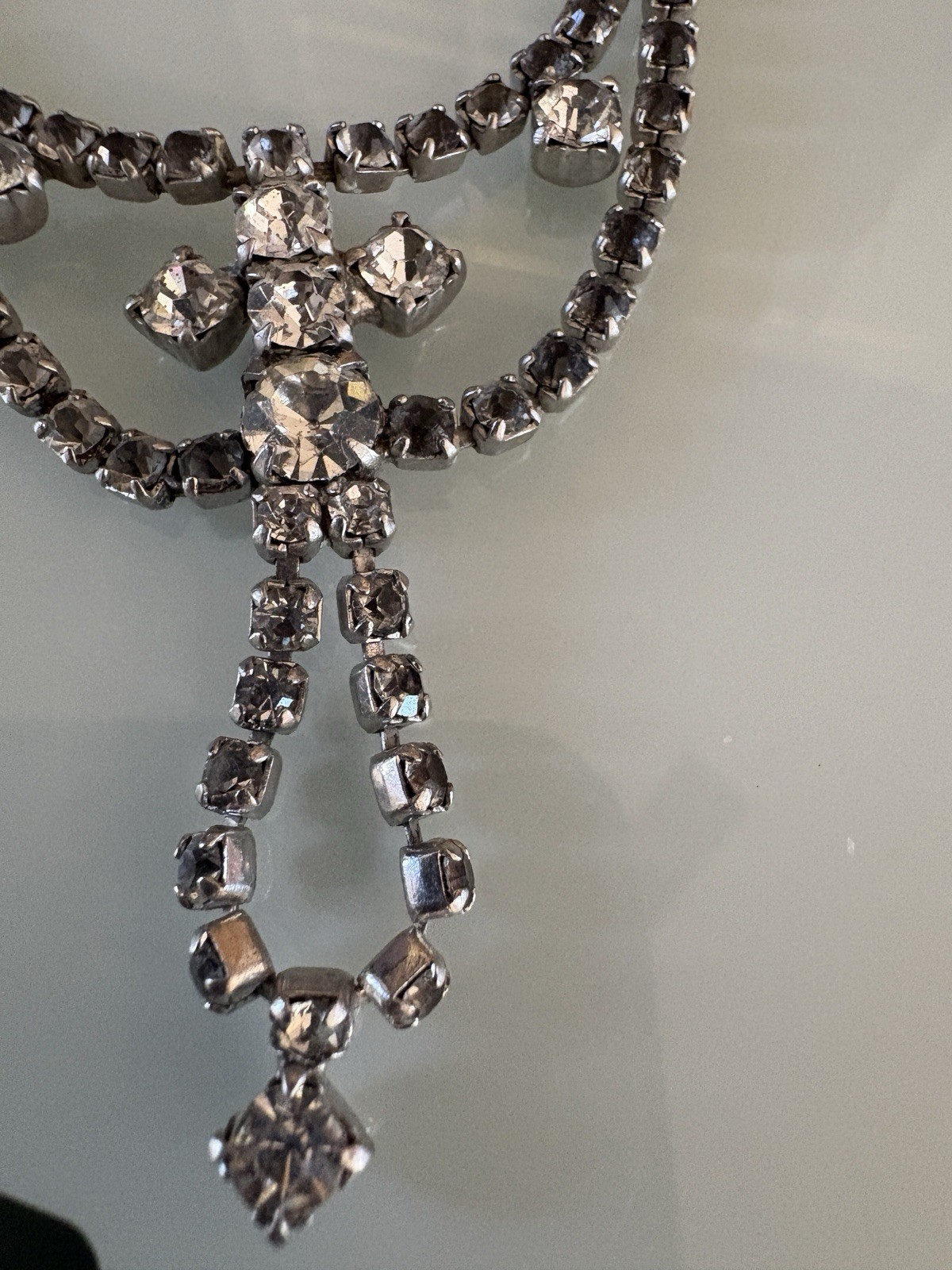 Vintage ArtDeco Necklace Clear / Gray Rhinestone Rhodium Plate Prong Princess