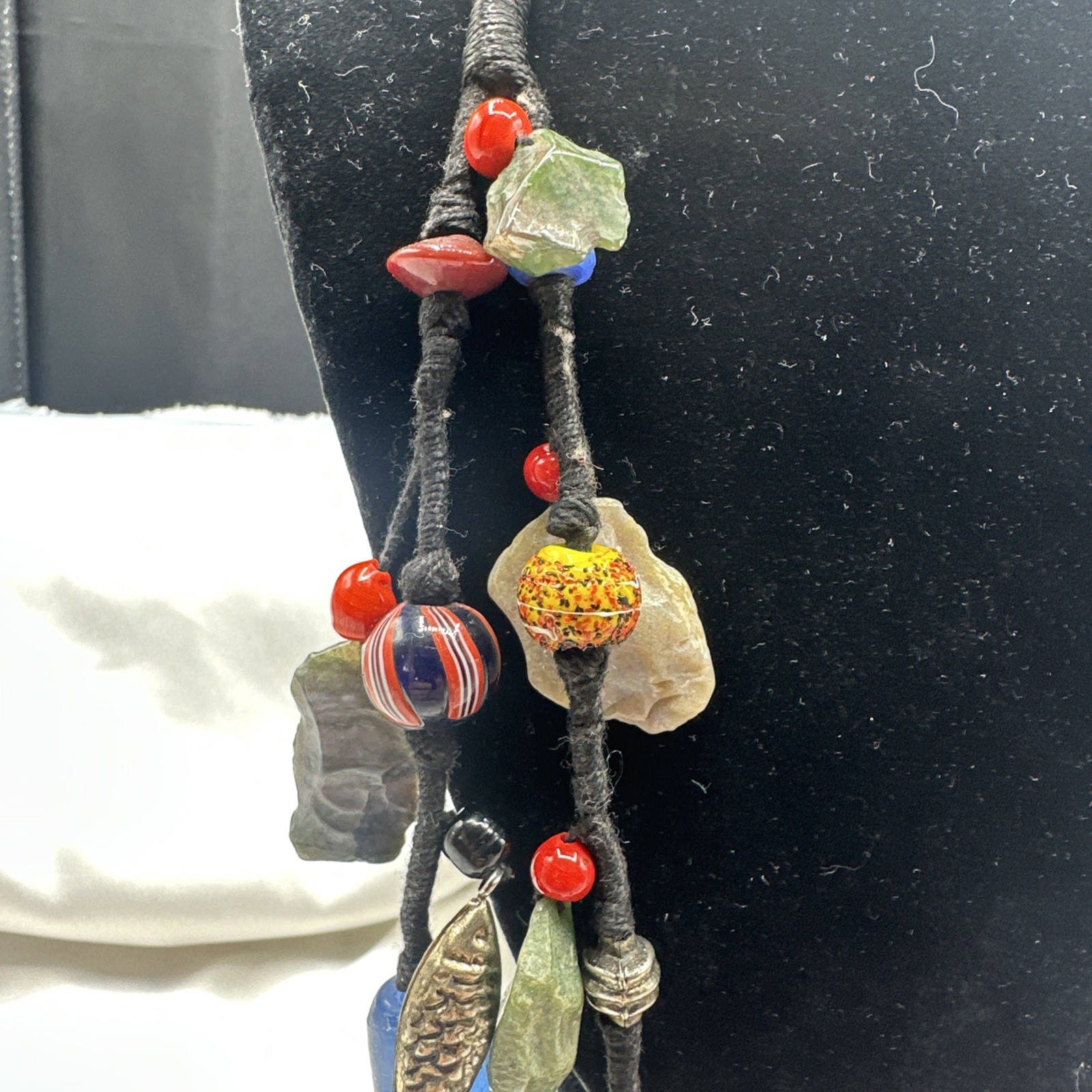 Vtg Indian Glass Beads Stone Nuggets and Seven Puffed Animals Cord Necklace.Read