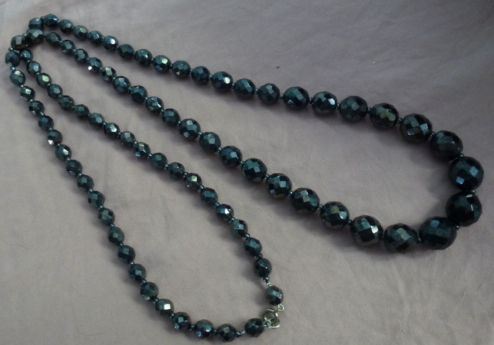 Vintage Irridescent Graduated Dark Grey Crystal 35″ Necklace