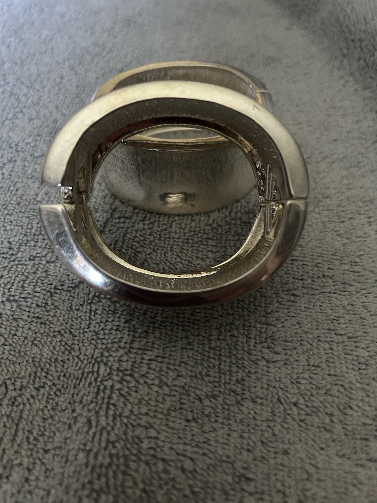 Pair Of Chunky Avon Silver Plate Bracelets Clamper Vintage excellent