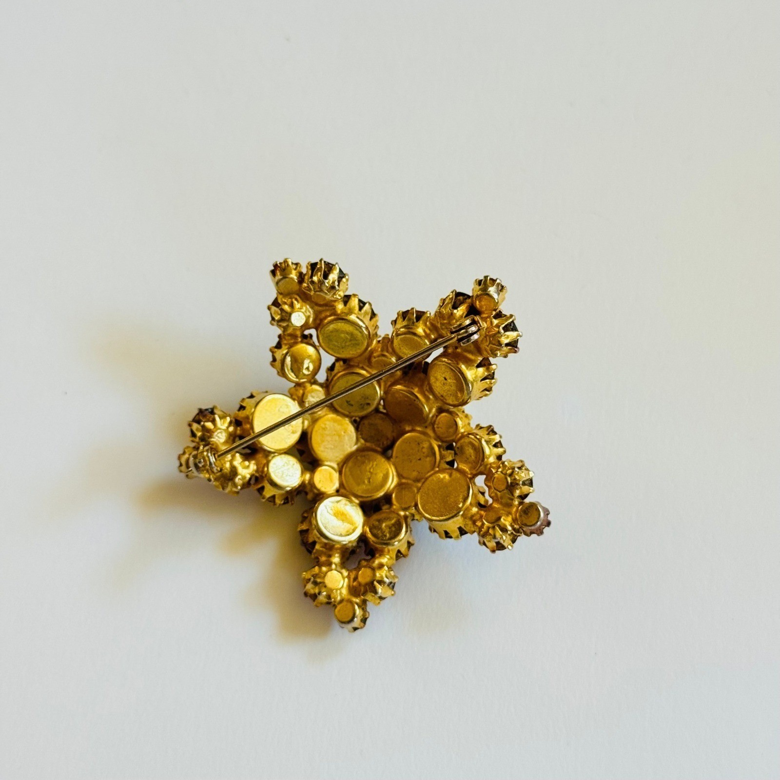 VTG Estate Star sparkle Brooch Jeweled dog tooth Austrian crystal rhinestone 60s