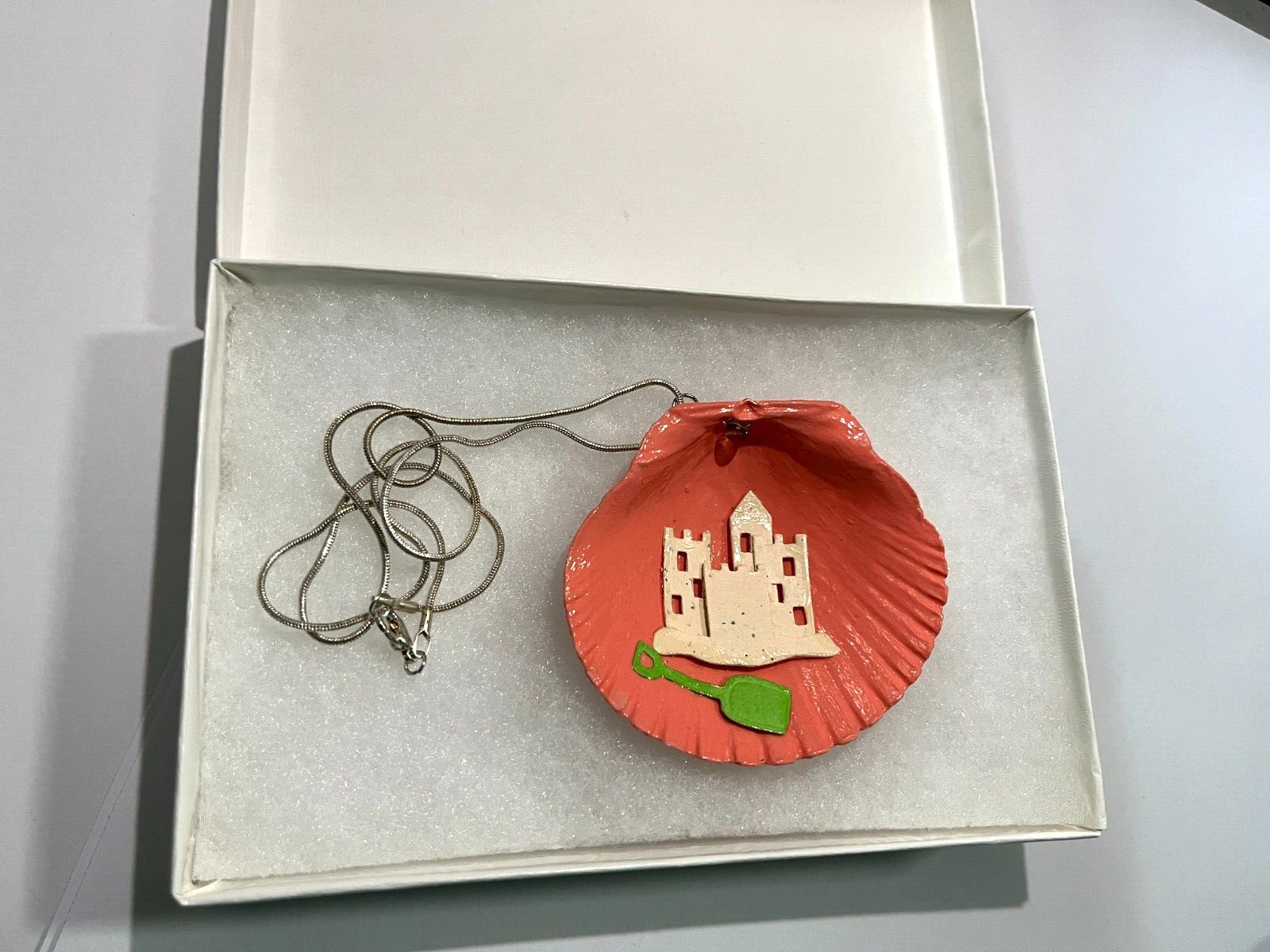 Handmade Art Summer 3d Sand Castle Seashell Necklace approx 18″ chain gift