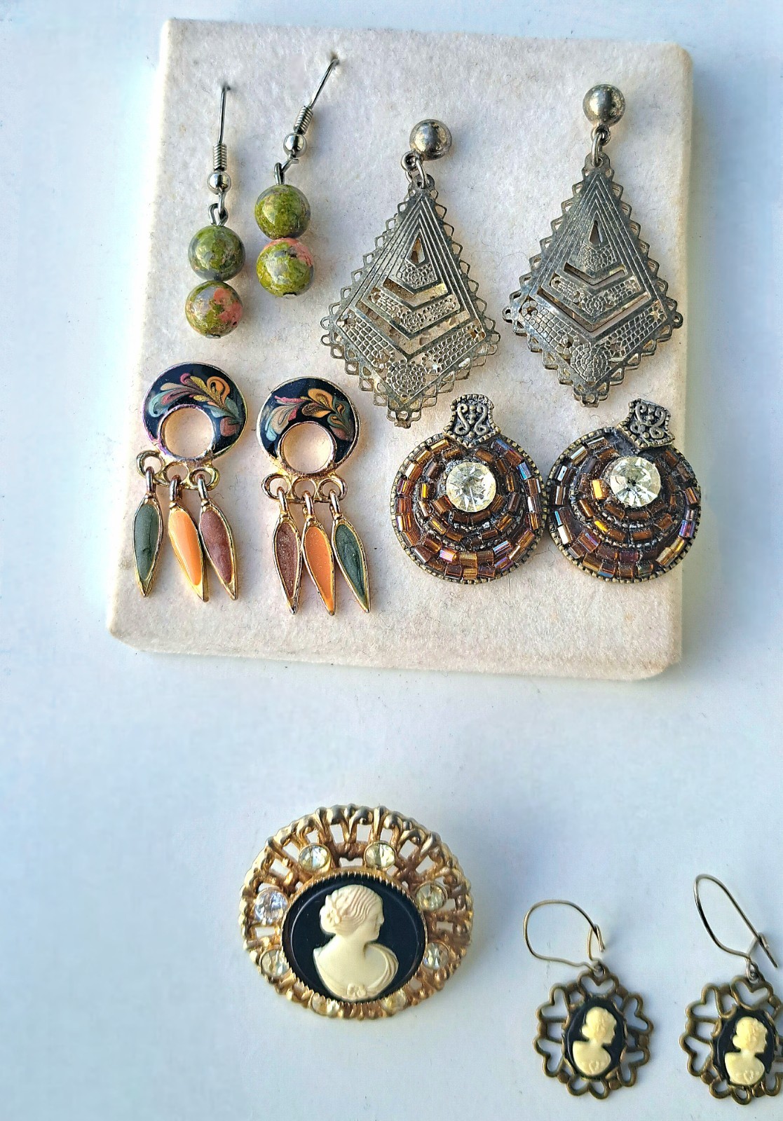Vintage Antique Victorian Estate Jewelry CAMEO Brooches Dark Witchy Lot—0.8Lbs