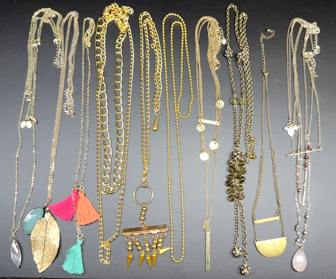 100 pcs Vintage Now Gold Tone Pendants Chains Necklaces Lot Signed & Unsigned