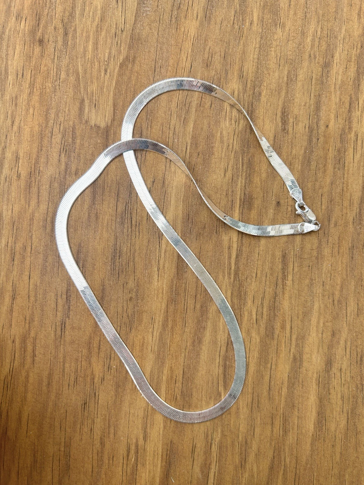 Sterling Silver 925 Italy Herringbone 20″ Necklace Vintage 17 grams