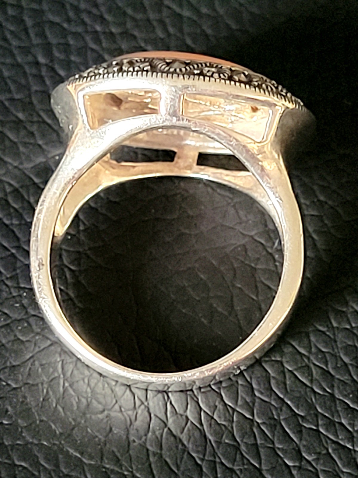 Vintage Sterling Silver 925 Pink Oval Mother Of Pearl Marcasite Ring 9.1 g Sz 9