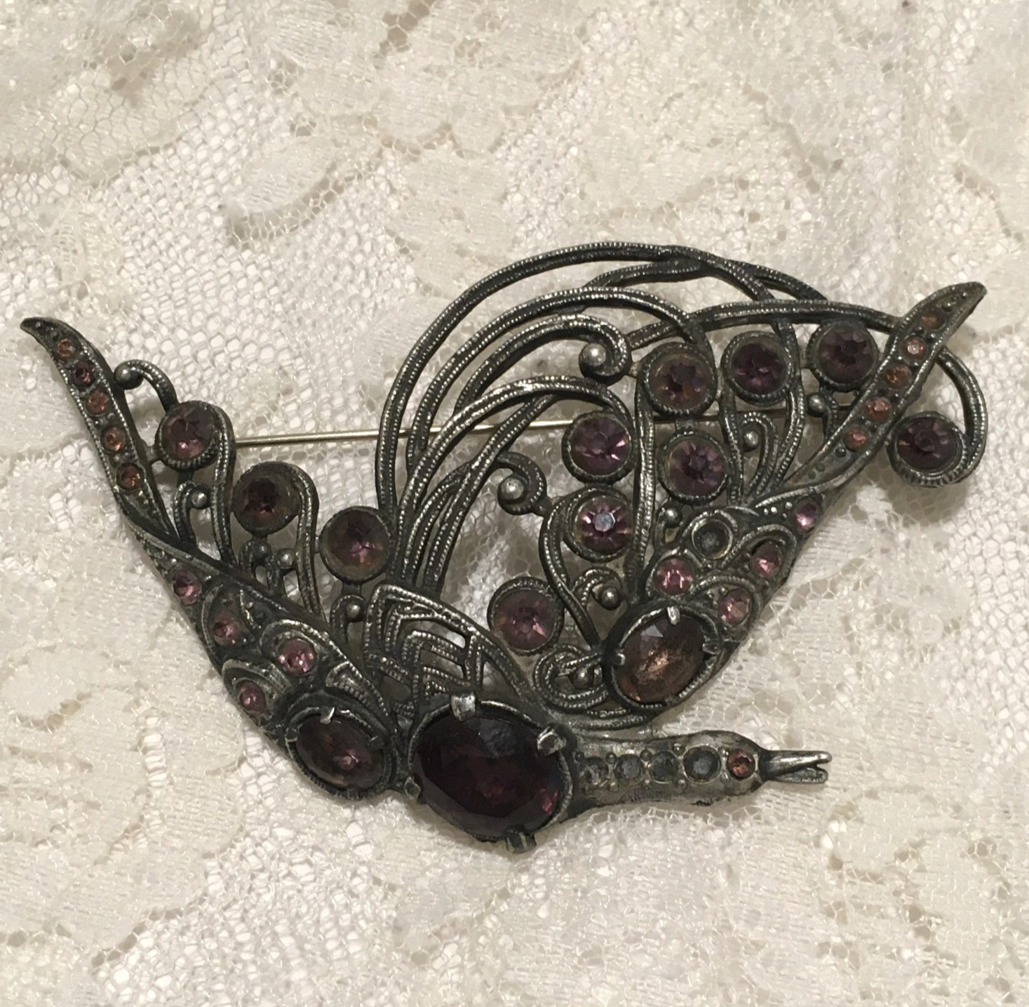 Vintage Pot Metal Art Deco Bird Brooch **4 Neck Stones Missing