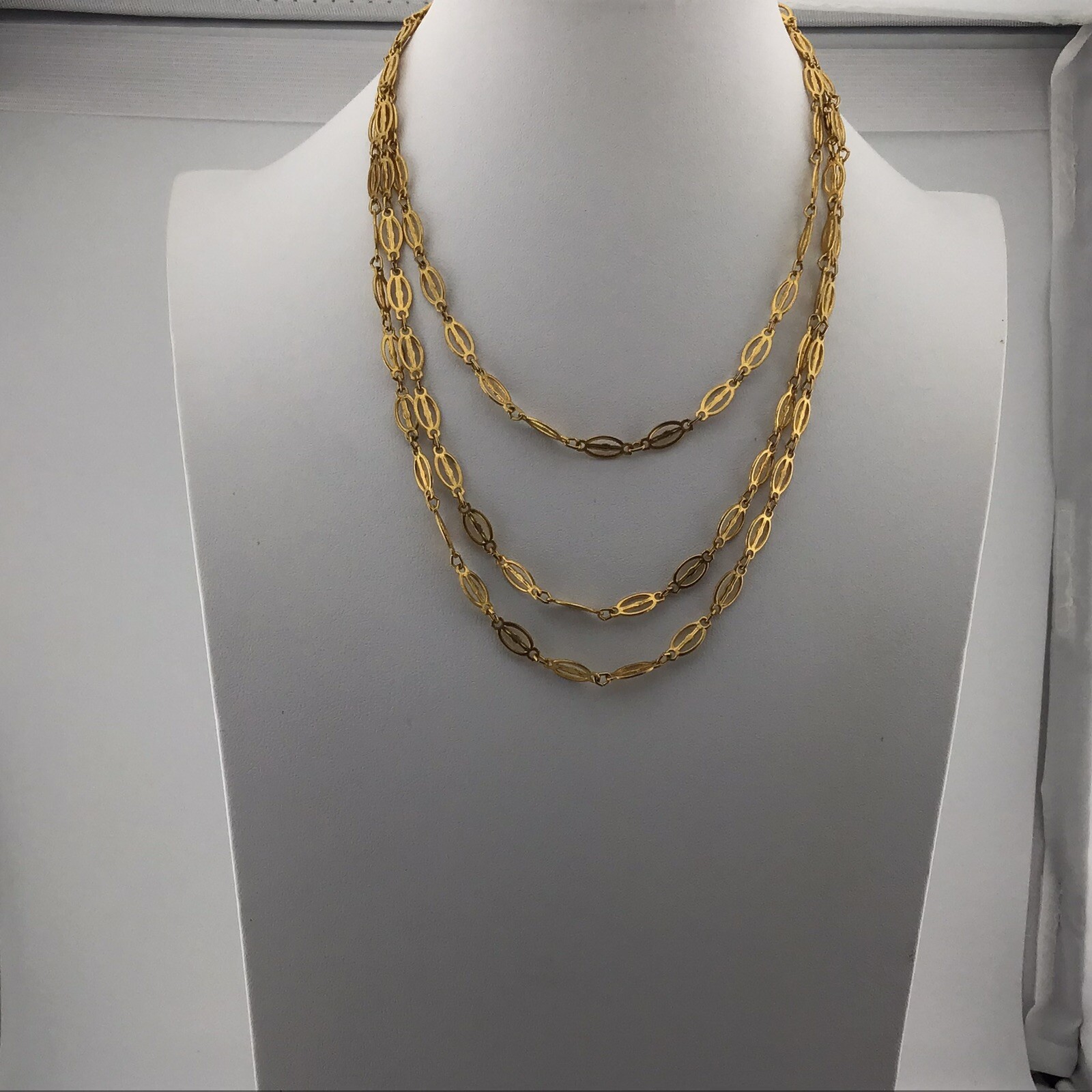 Vtg GoldT Flapper Style 56” Station Chain Late 1960s Trendy Great For Layering