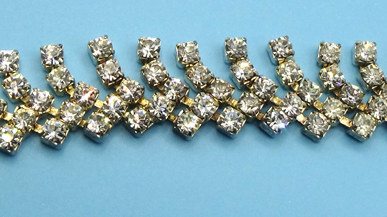 Vintage Prong Set Rhinestones Bracelet Featuring Rhinestone Drop Dangle