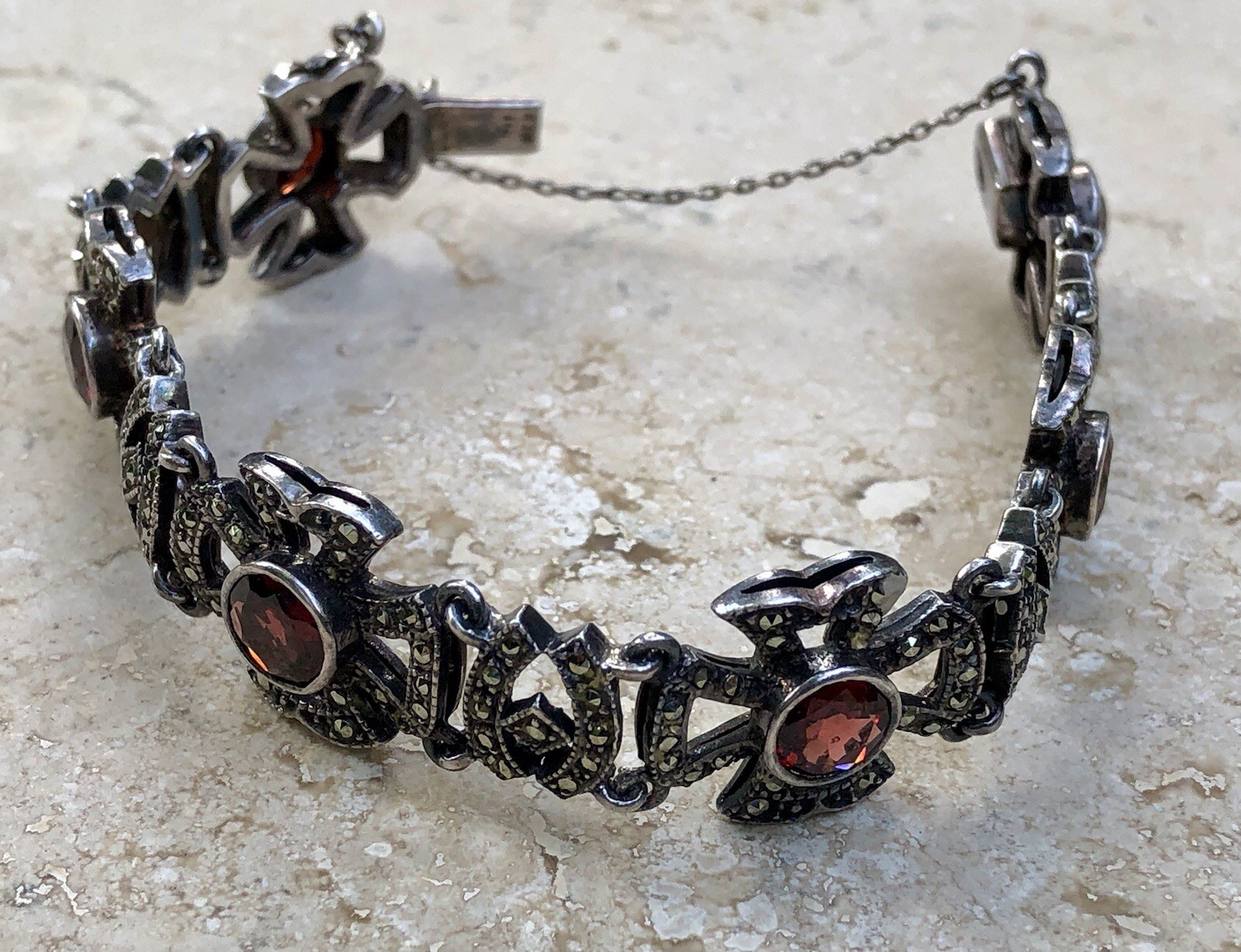 💥❤️✨VINTAGE 925 STERLING SILVER GARNET & MARCASITE MALTESE CROSS BRACELET ✨❤️💥