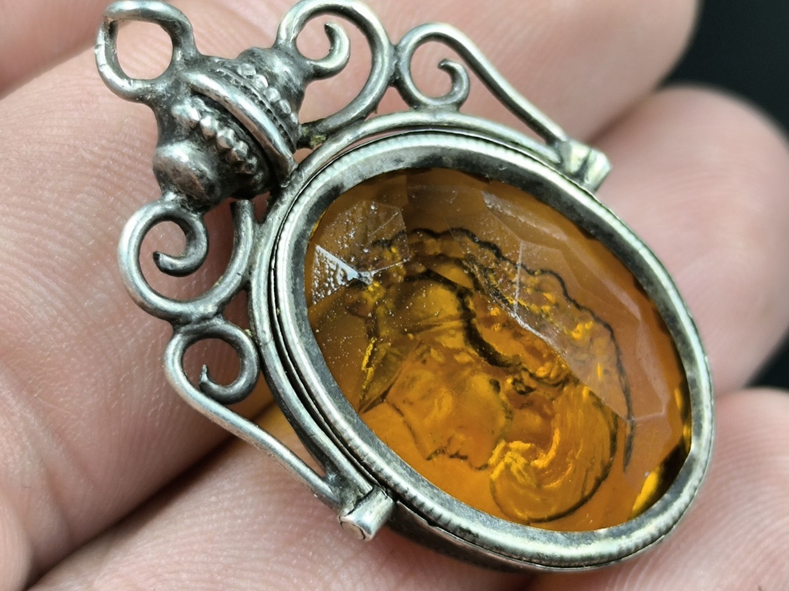 Victorian Silver Reversible Intaglio Pendant Amber Glass Cameo Hallmarked 1900