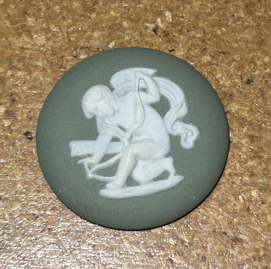 Vintage Authentic Unused WEDGWOOD Cupid 28mm Cameo In Sage Green Jasperware