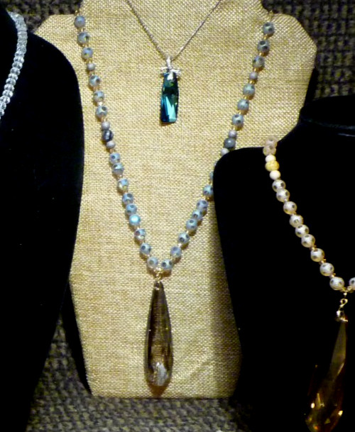 6 Piece LOT of UNIQUE VARIETY CRYSTAL / GLASS BEAD PENDANT / TASSEL NECKLACES