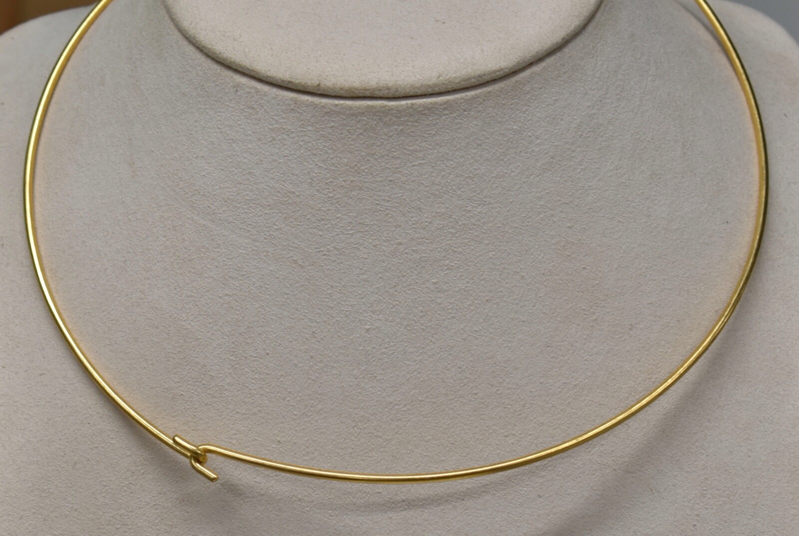 AWESOME METAL CHOKER NECK WIRE ROUND CIRCULAR 12 gauge wire GOLD TONE plated
