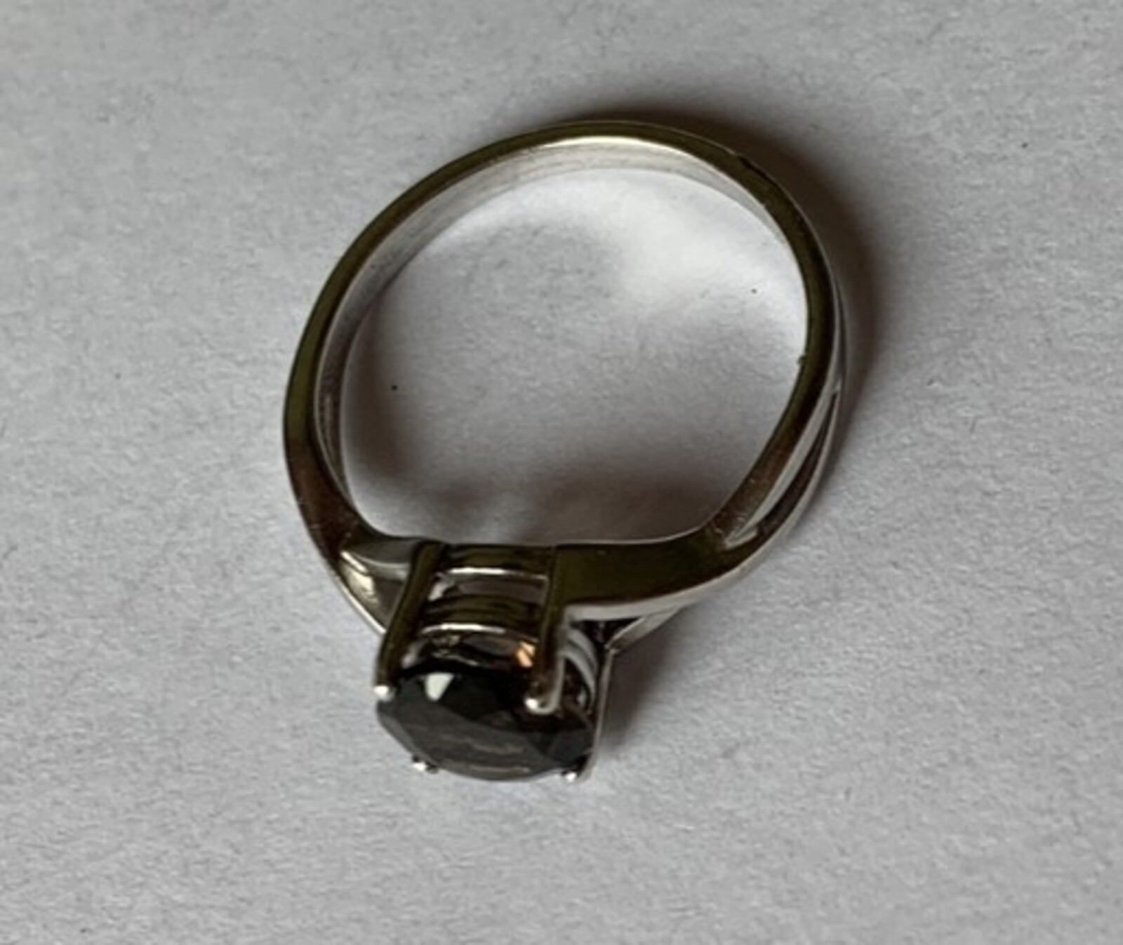 Vintage ring sterling silver 925 Size 7 Weight 2.05 g. Smoky quartz.