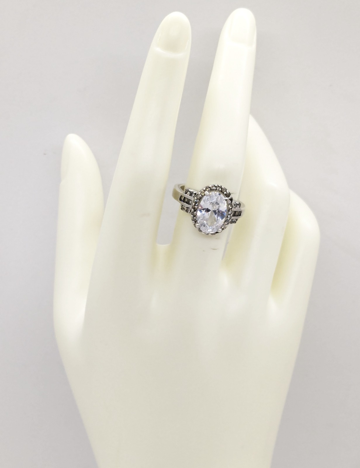 Vintage Elegant RING Silver 925 with Big Bright Stone -size: 8.25US (18mm) | #91
