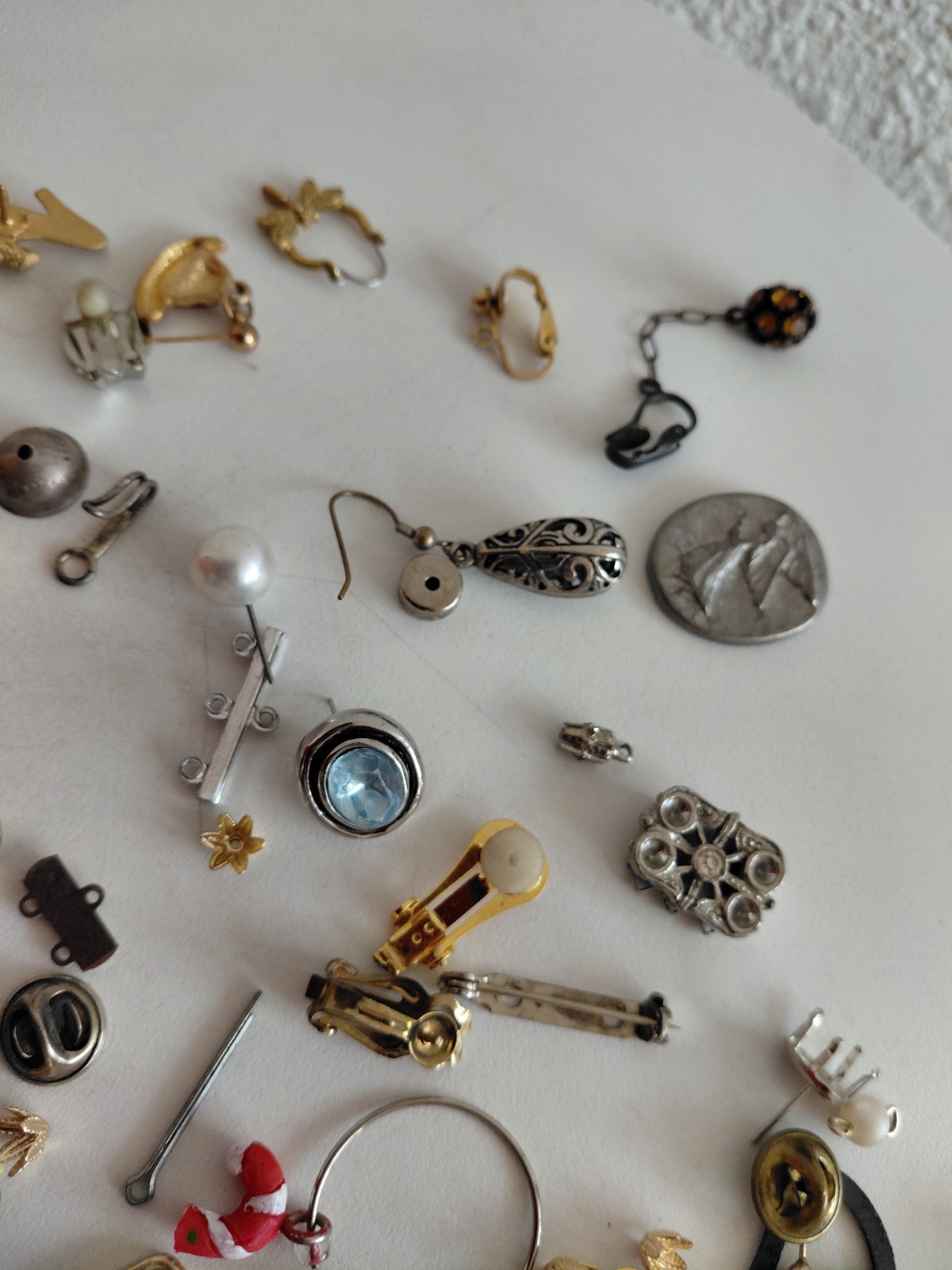 Vintage Modern Post Earring Lot Junk Costume Jewelry For Parts About 100 Pieces