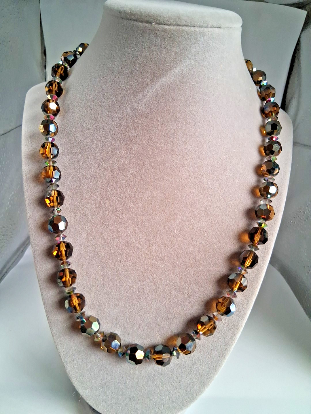 Vintage Amber/Brown AB Crystal Glass Faceted Bead Necklace Single Strand 20″