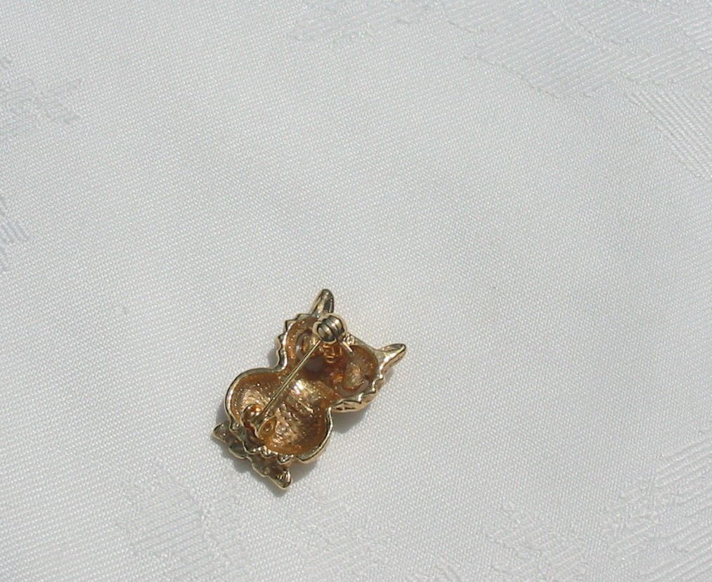 Vintage Crystal Rhinestone Owl Brooch Pin Gold Tone Metal ROMAN Emerald Eyes