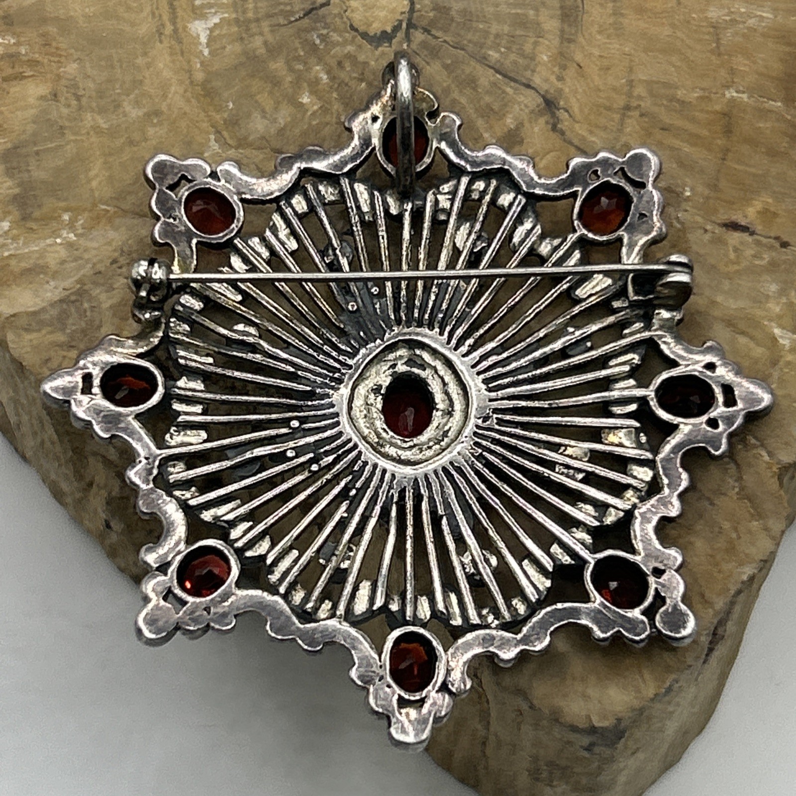 ANTIQUE VICTORIAN STERLING SILVER BOHEMIAN ROSE CUT GARNET PENDANT PIN SNOWFLAKE