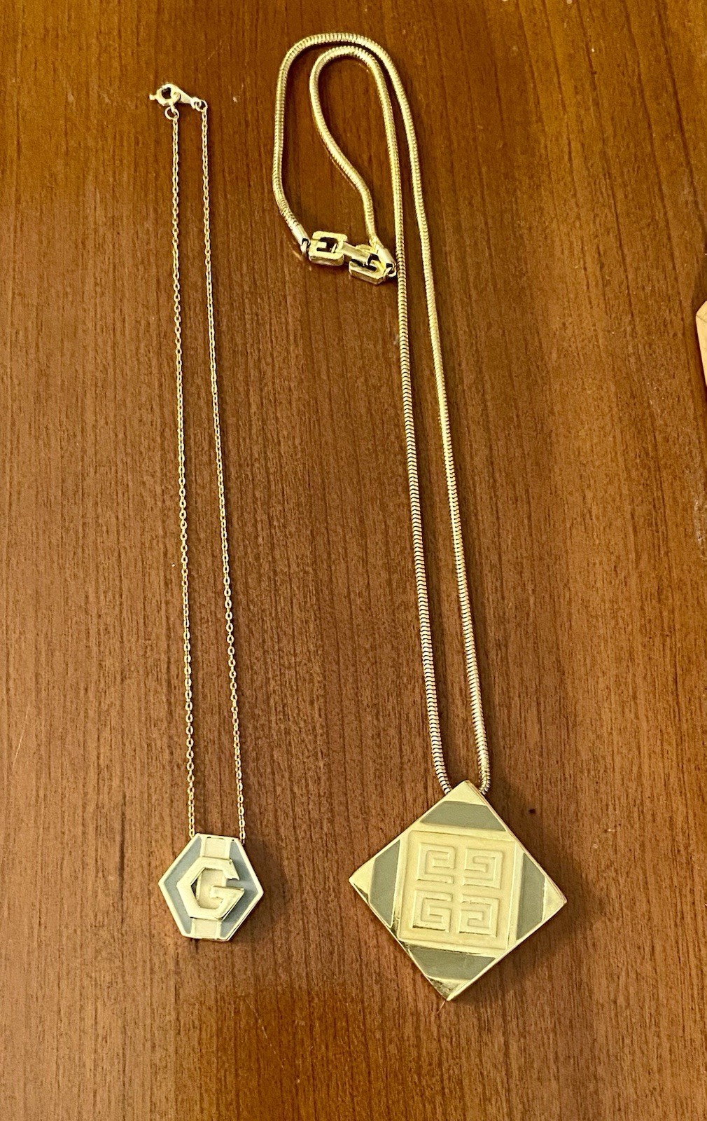 Givenchy Necklace 4G Logo Pendant Gold Tone Grey Vintage 1977 Geometric G Pair