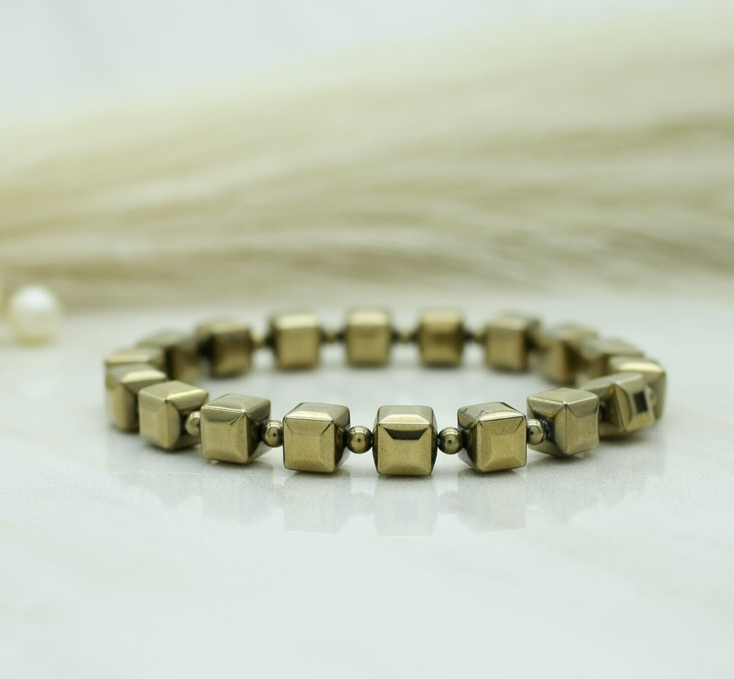 Golden Pyrite Bracelet for Men & Women Stylish Gold Color Unisex Fashion Jewelry