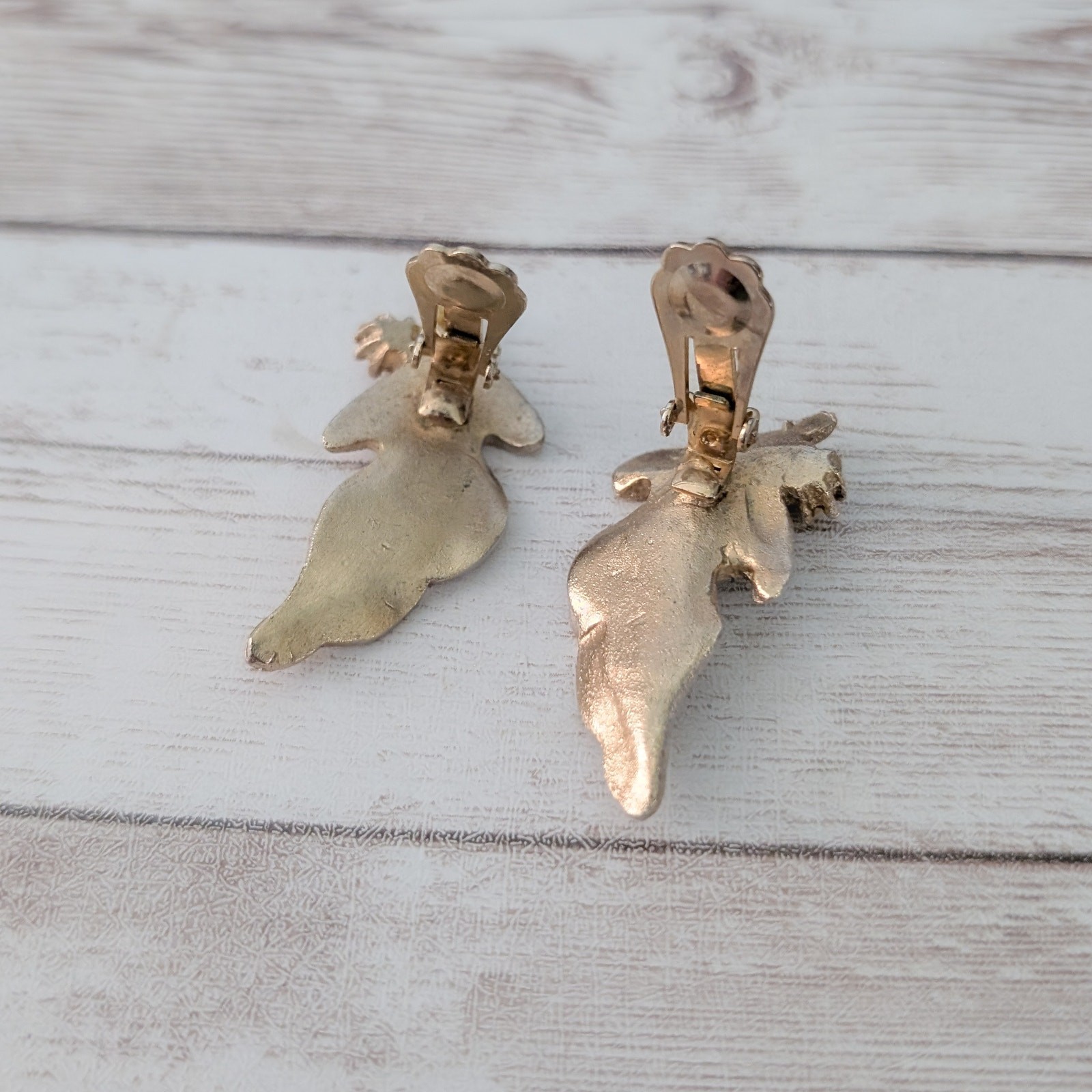 Vintage Clip On Earrings 1 & 5/8″ Gold Tone Leaf with Faux Pearl Statement Fall