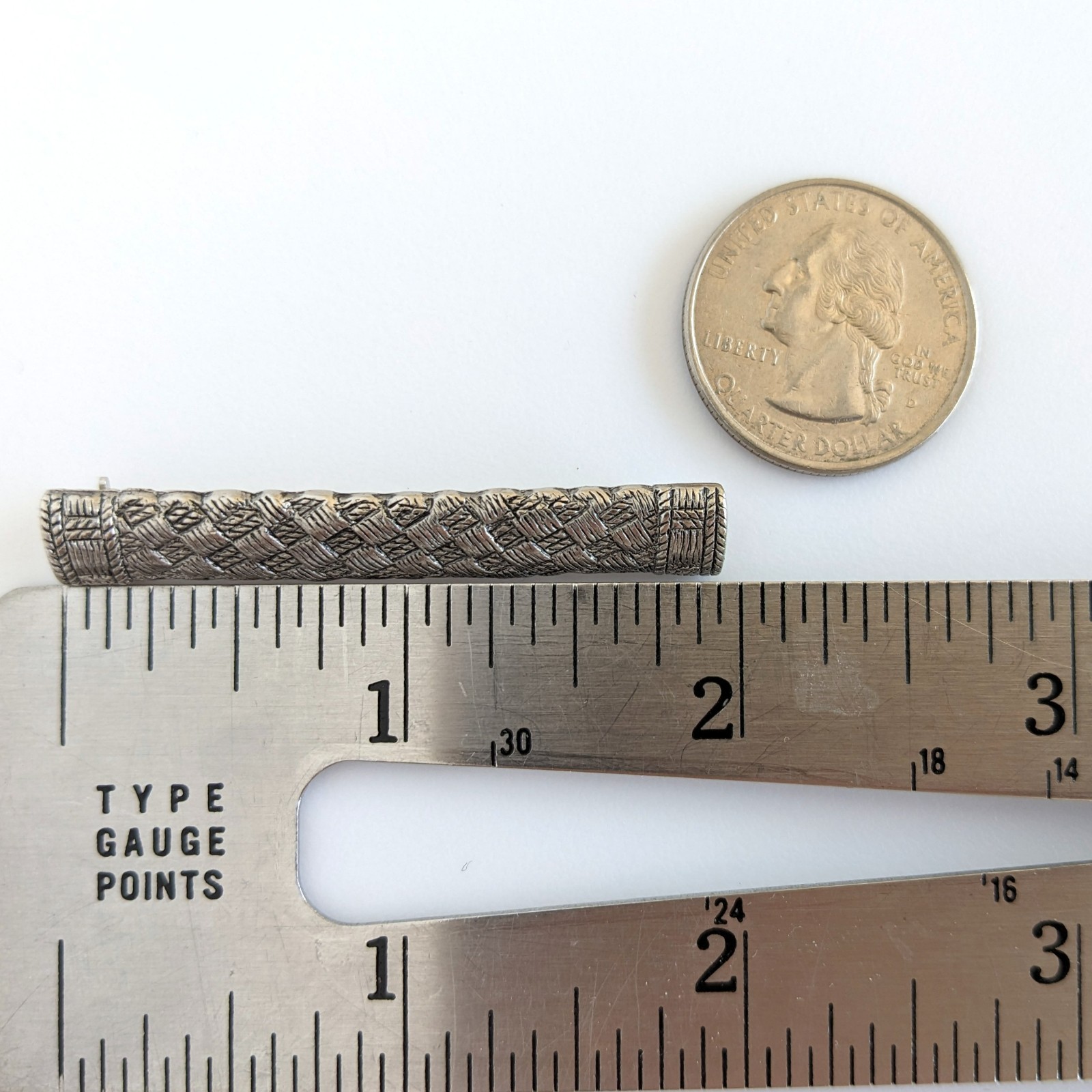 Vintage 1984 Ginnie Johansen Silver Tone Textured Basket Weave Bar 2″ Brooch Pin
